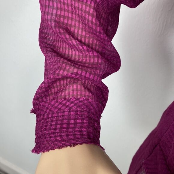 HD In Paris Anthropologie Thistleberry Ruffle Semi-Sheer Blouse in Magenta sz 2 - Picture 3 of 13